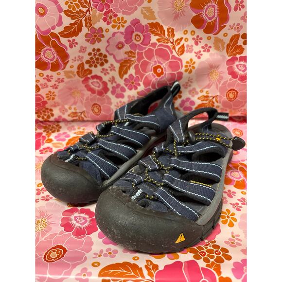 Keen Sz 7.5 Navy Blue Men’s Newport H2 Hiking Outdoor Hybrid Boating Sandals